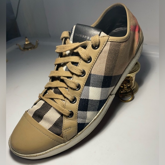 Burberry beige nova check canvas and leather cap toe Snearkers size 40. Usa 9 - Picture 14 of 15